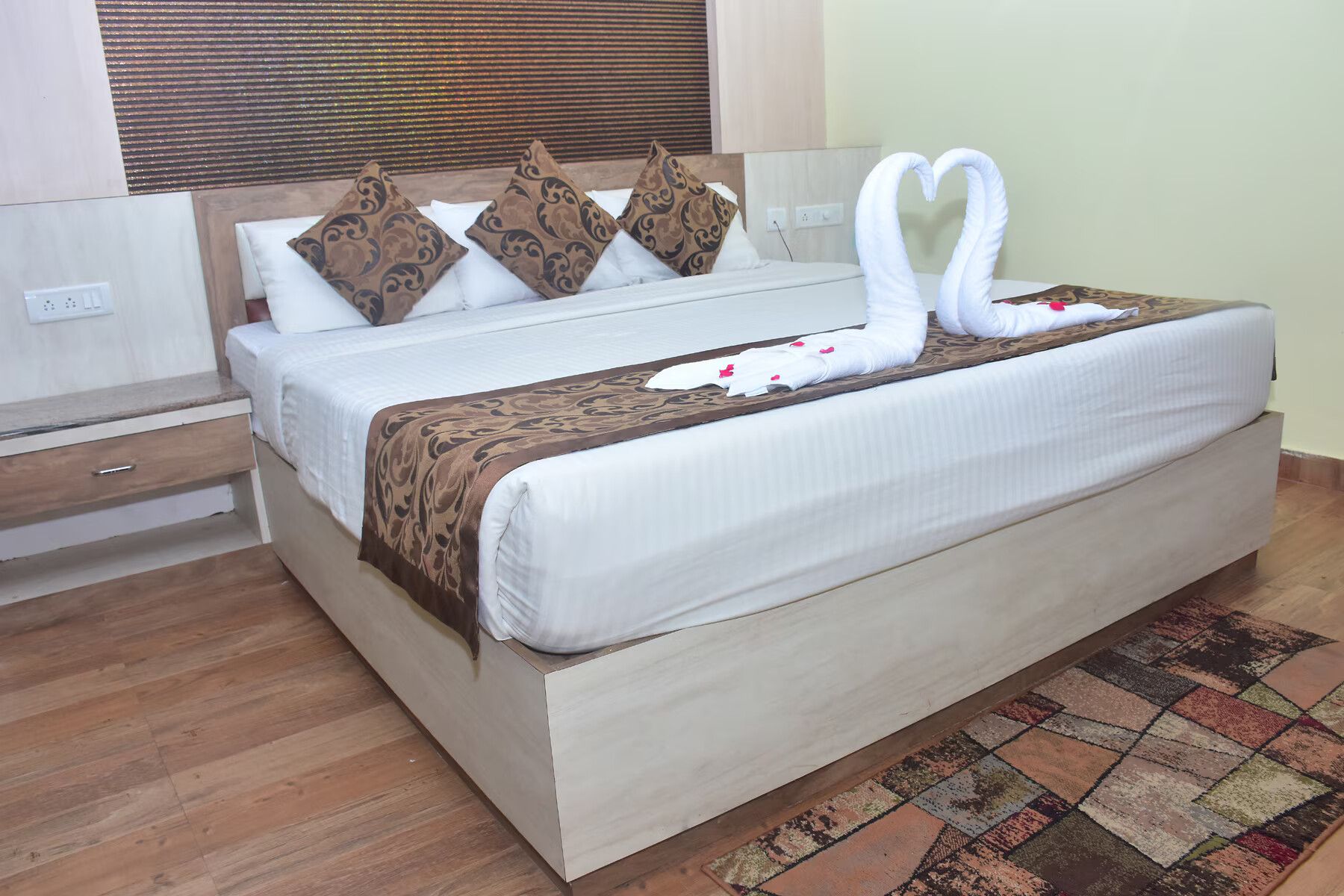 Deluxe Double Room - YCHS - Prepaid