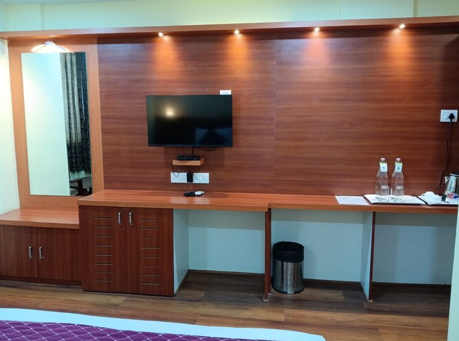 Hotel Arya Palace Deluxe AC 2