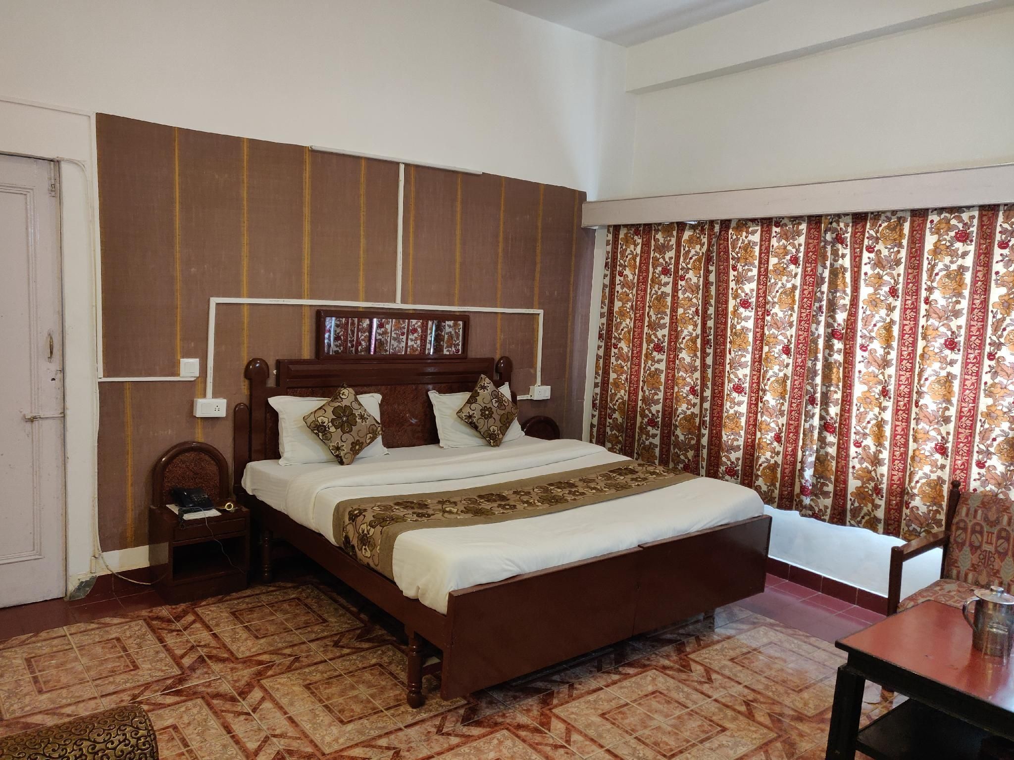 undefined Hamers International 5