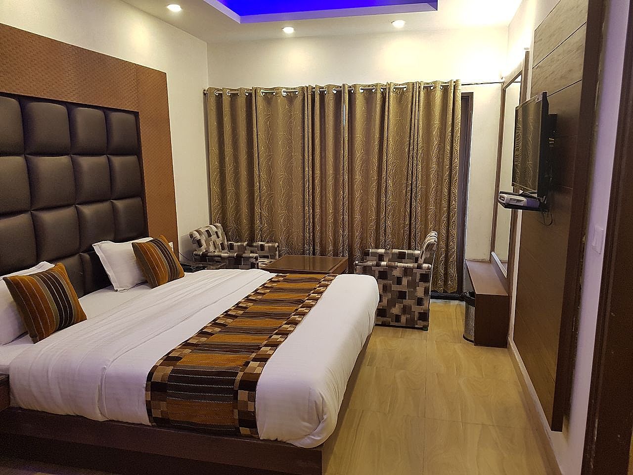 Hamers International Premium Room with Balcony