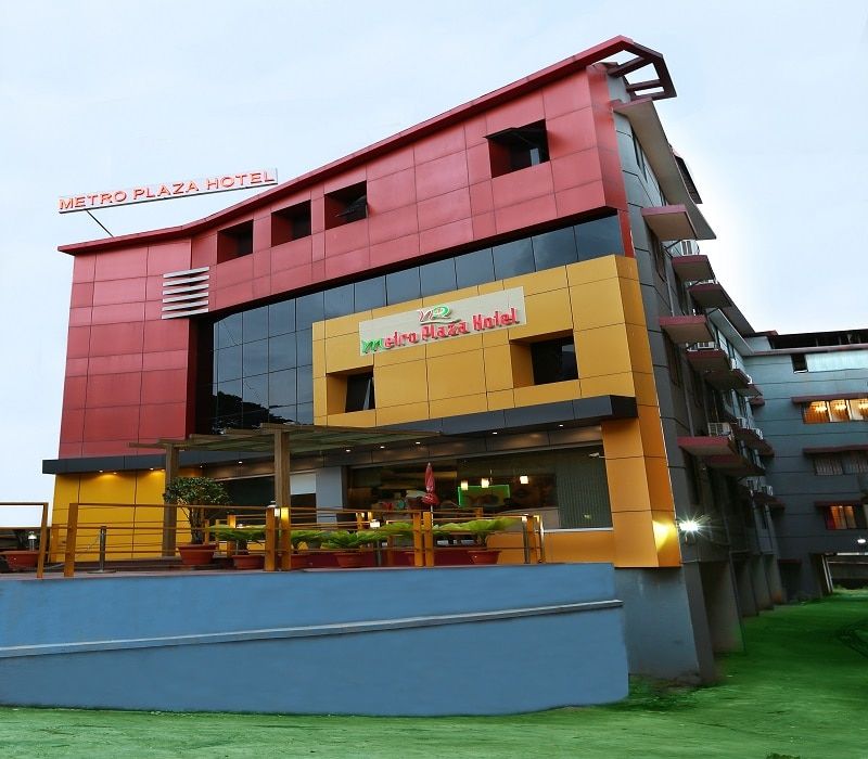 Metro Plaza Hotel by RAK Rooms