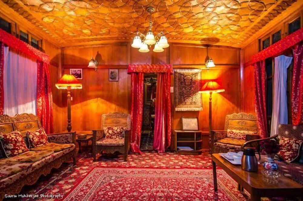 undefined Lily of Nageen 8