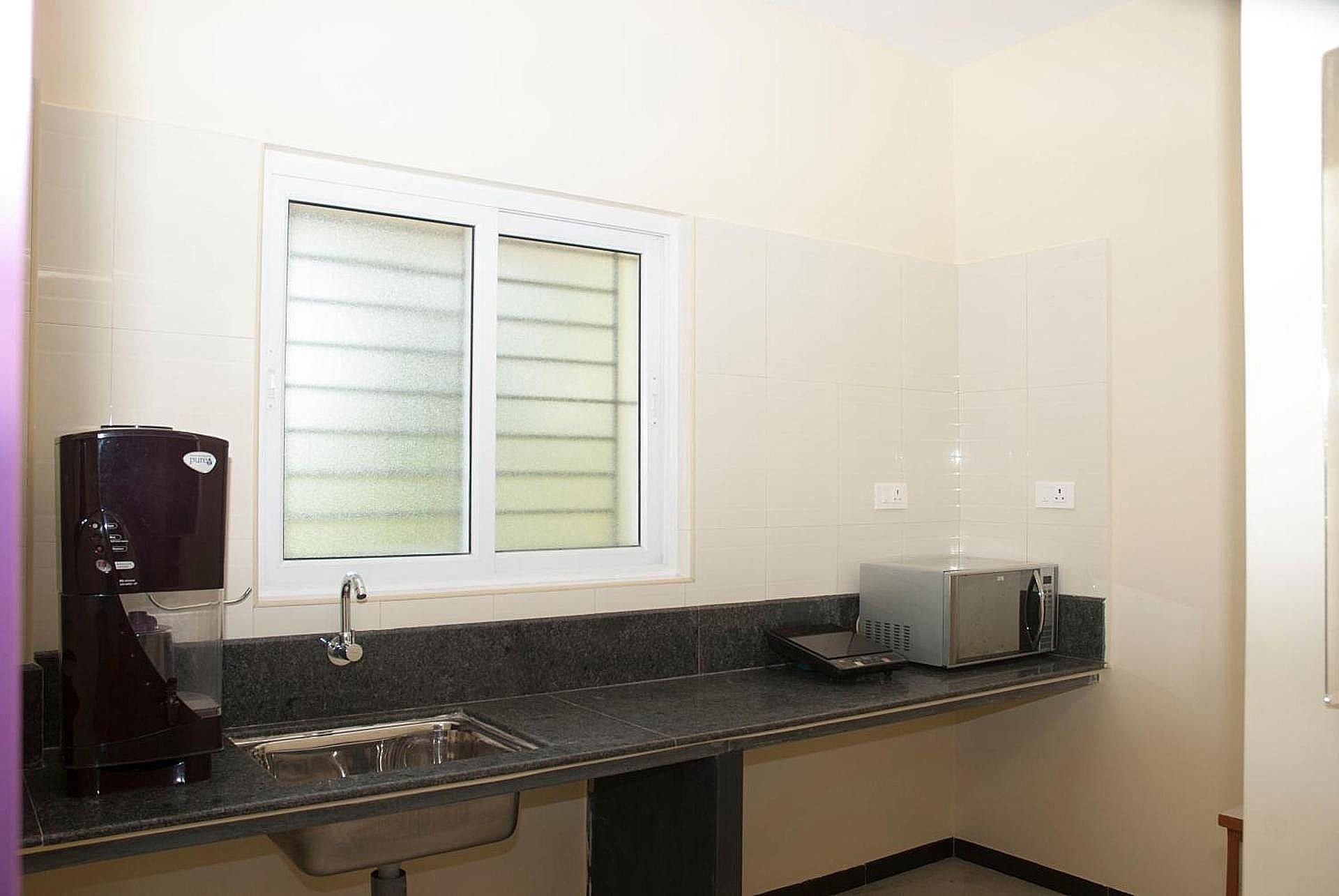 Comfort Pearl Service Apartment One-Bedroom Apartment