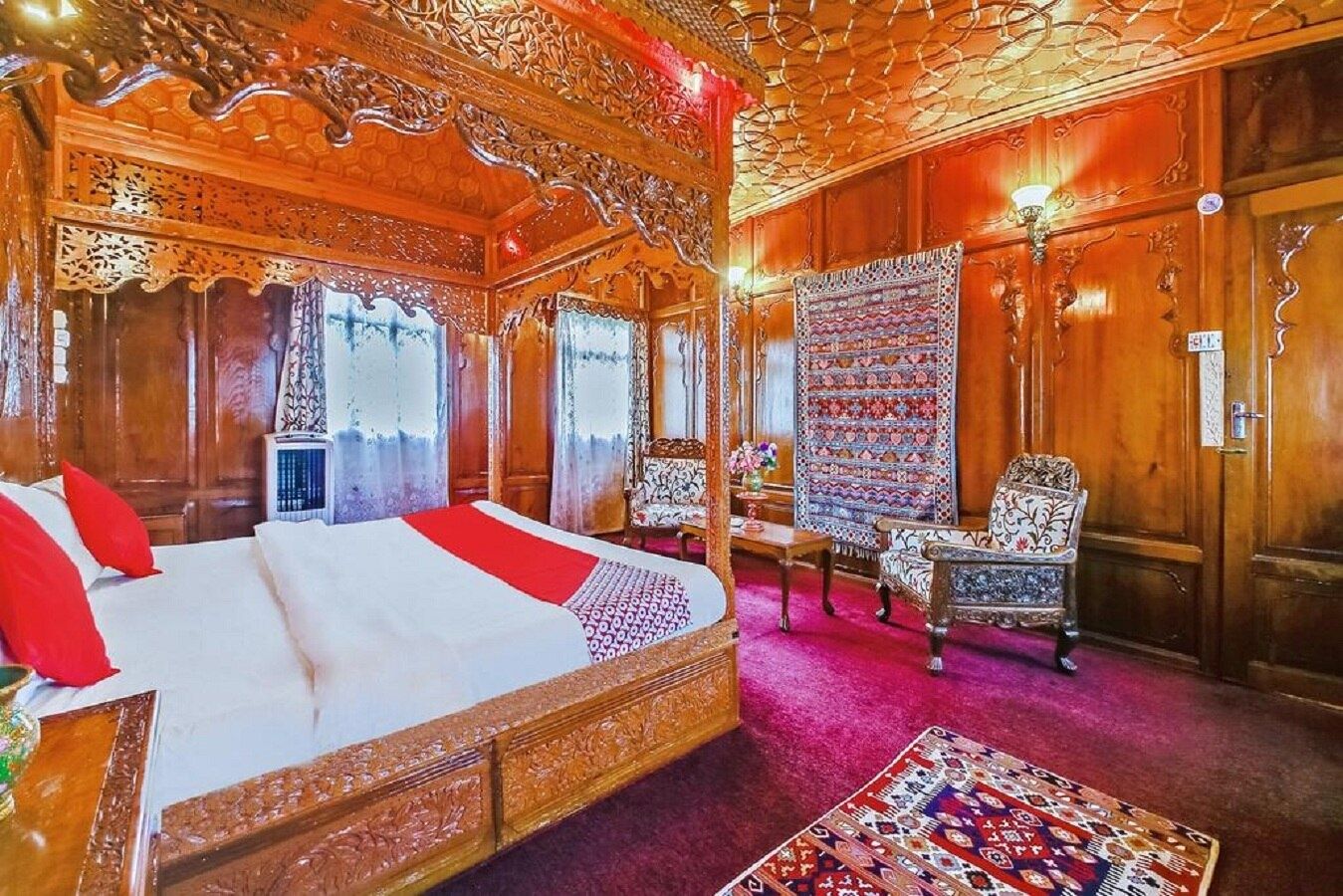 undefined Floating Heaven Group of Houseboats 8