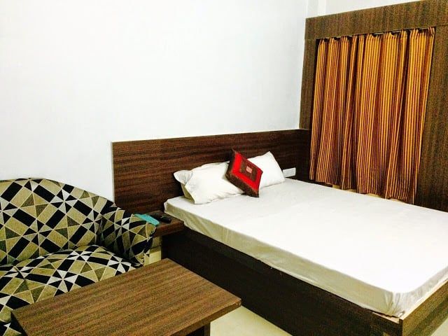 Single Bed Room