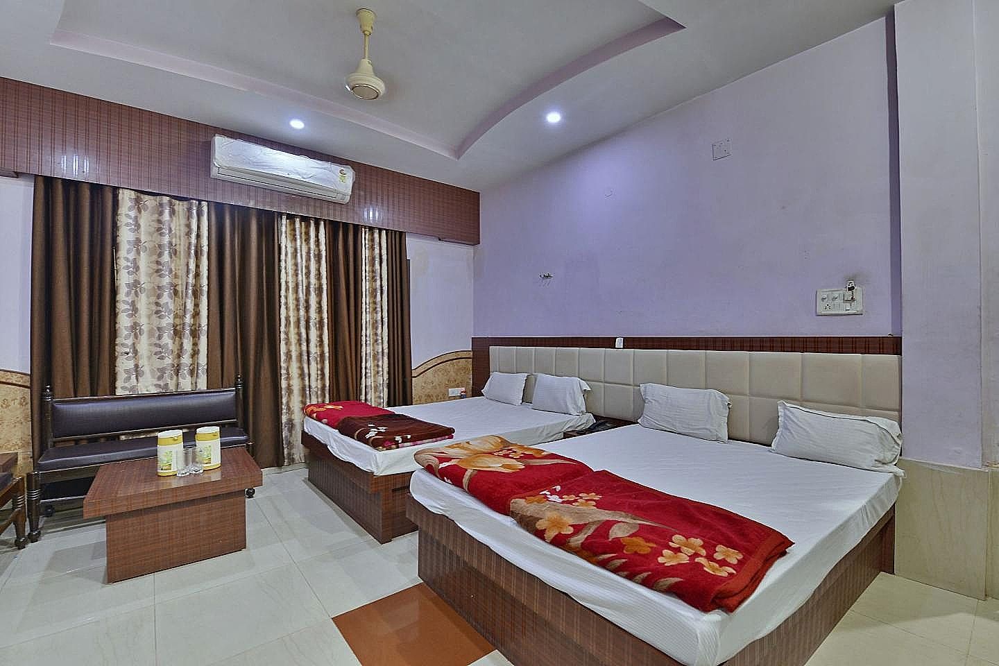 Hotel Basera Semi Deluxe Room 2