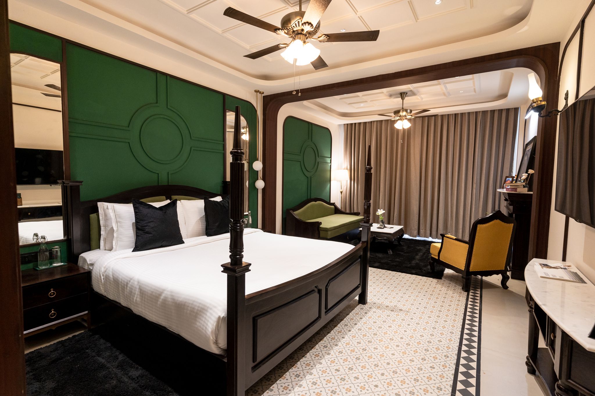 Polo Cherrapunjee Resort Waterfall Pool Suite