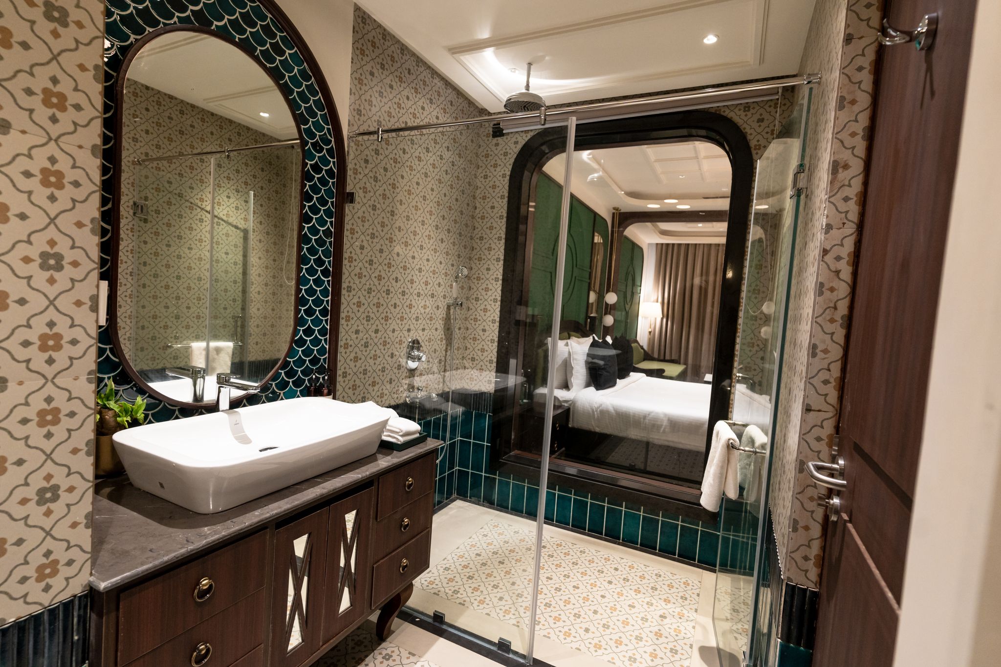 Polo Cherrapunjee Resort Waterfall Pool Suite 4