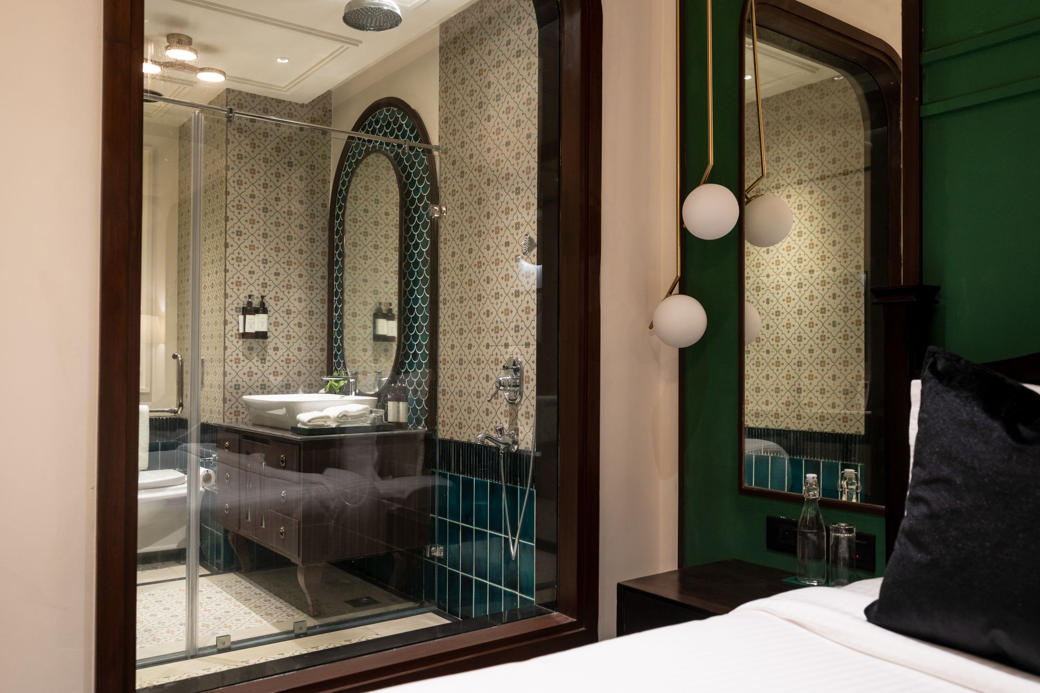 Polo Cherrapunjee Resort Waterfall Pool Suite 3