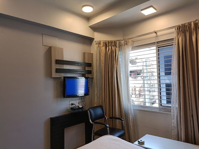 Deluxe Double bedded Non AC