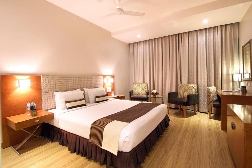 Premium Room - 01 King Bed, Non - Smoking, Shower, Hair Dryer, Tea - Coffee Maker, 32 LCD TV, Minibar, Safe , Full Breakfast