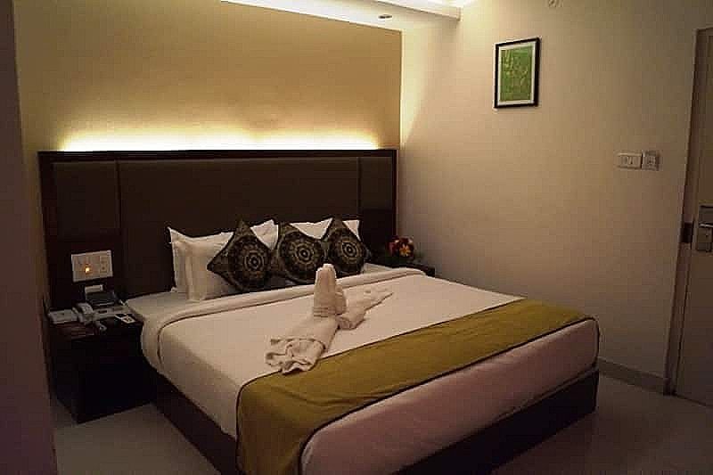 Winsar Luxury Double Room - Intech Generic