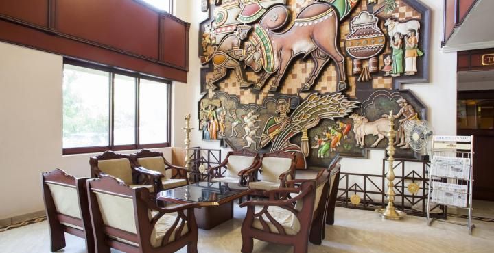 Food & Dining