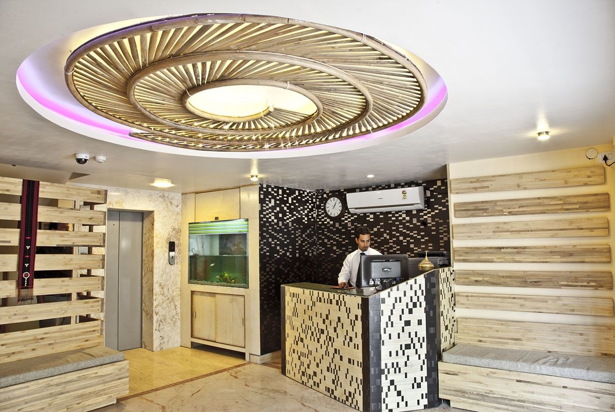 undefined Hotel Rains Inn 2