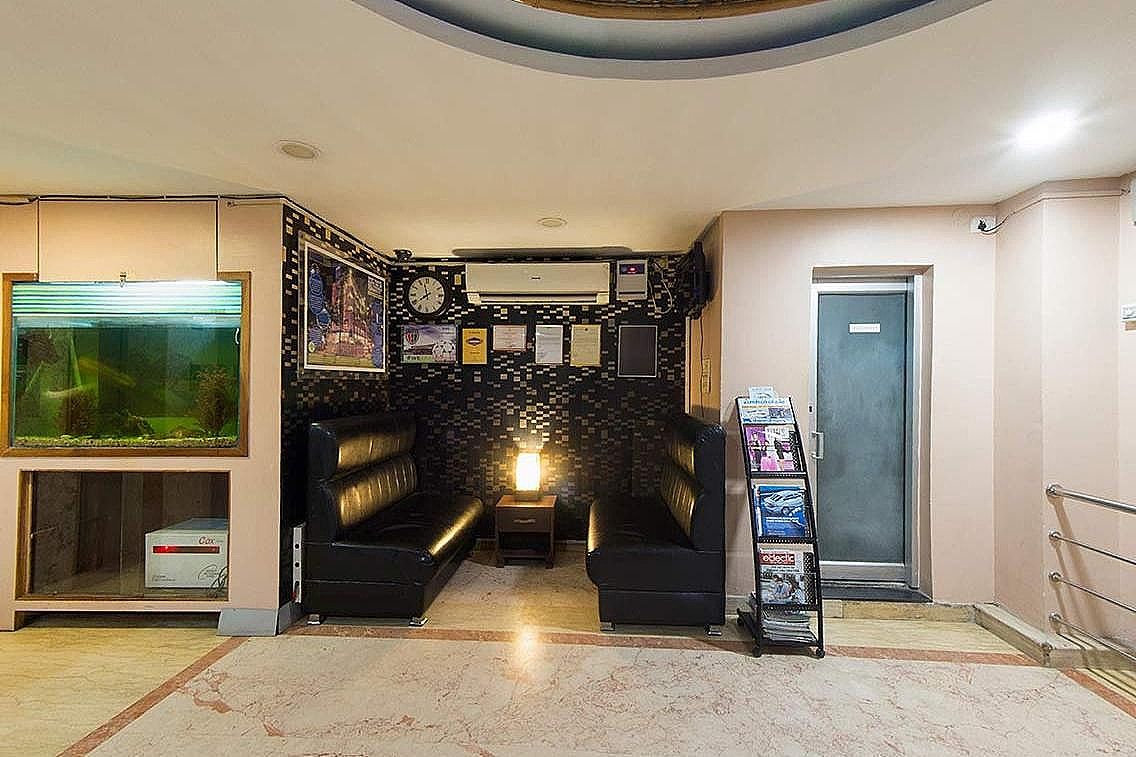 undefined Hotel Rains Inn 4