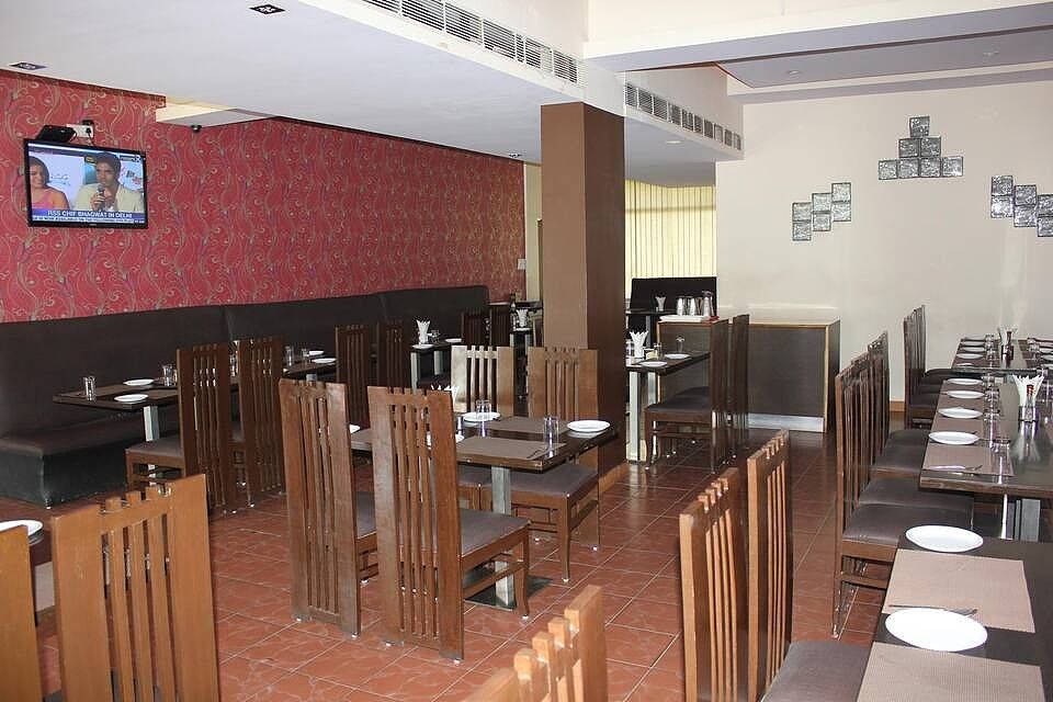 Food & Dining