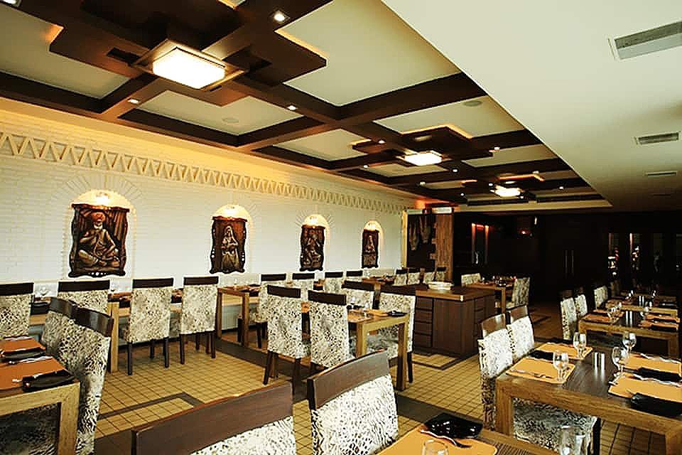 Food & Dining