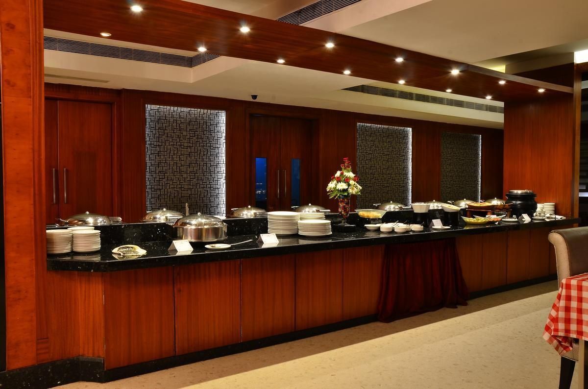 Food & Dining