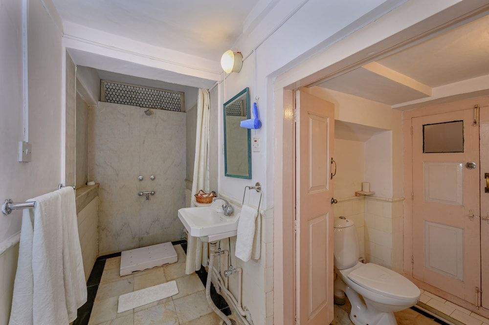 Neemrana Piramal Haveli Heritage Comfort 7