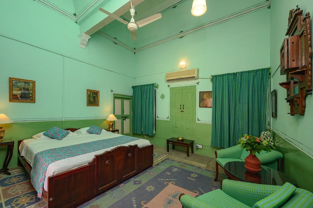 Neemrana Piramal Haveli Heritage Comfort 10