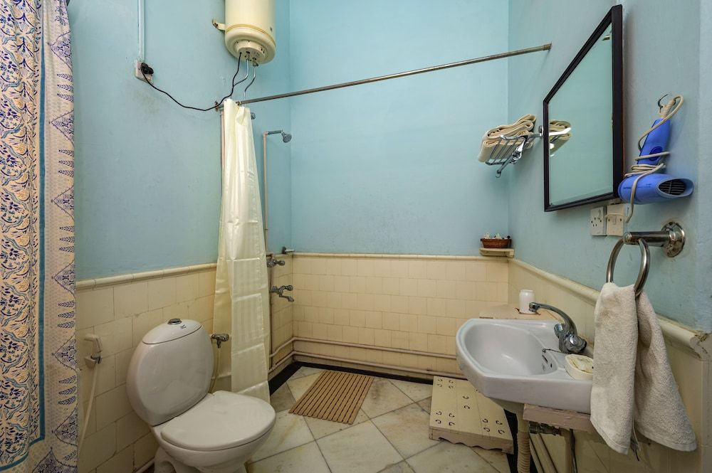 Neemrana Piramal Haveli Heritage Comfort 6