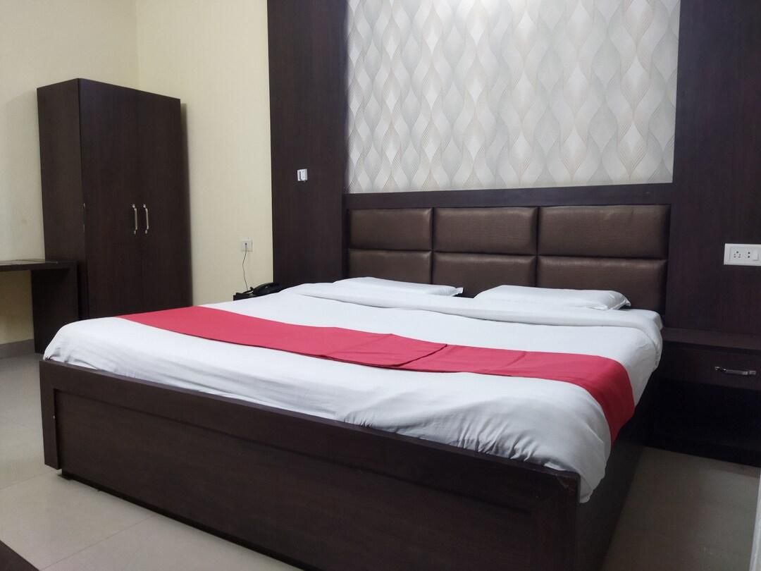 undefined Hotel Hari Resort 5