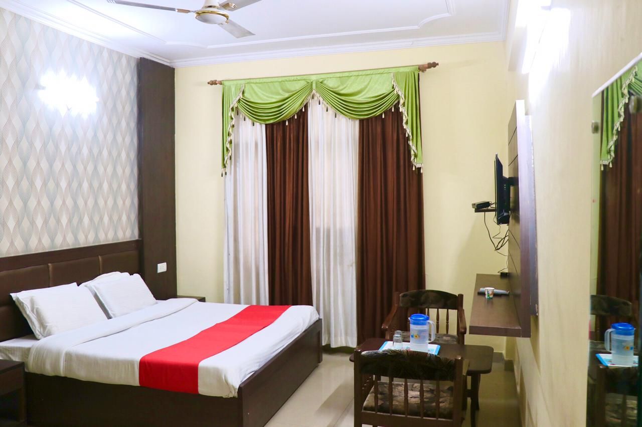 undefined Hotel Hari Resort 10