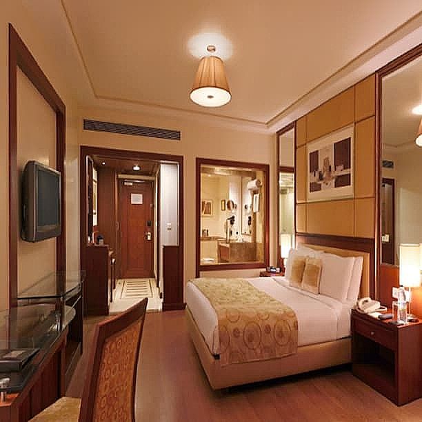 Lemon Tree Premier, Jaipur Superior King Room 3