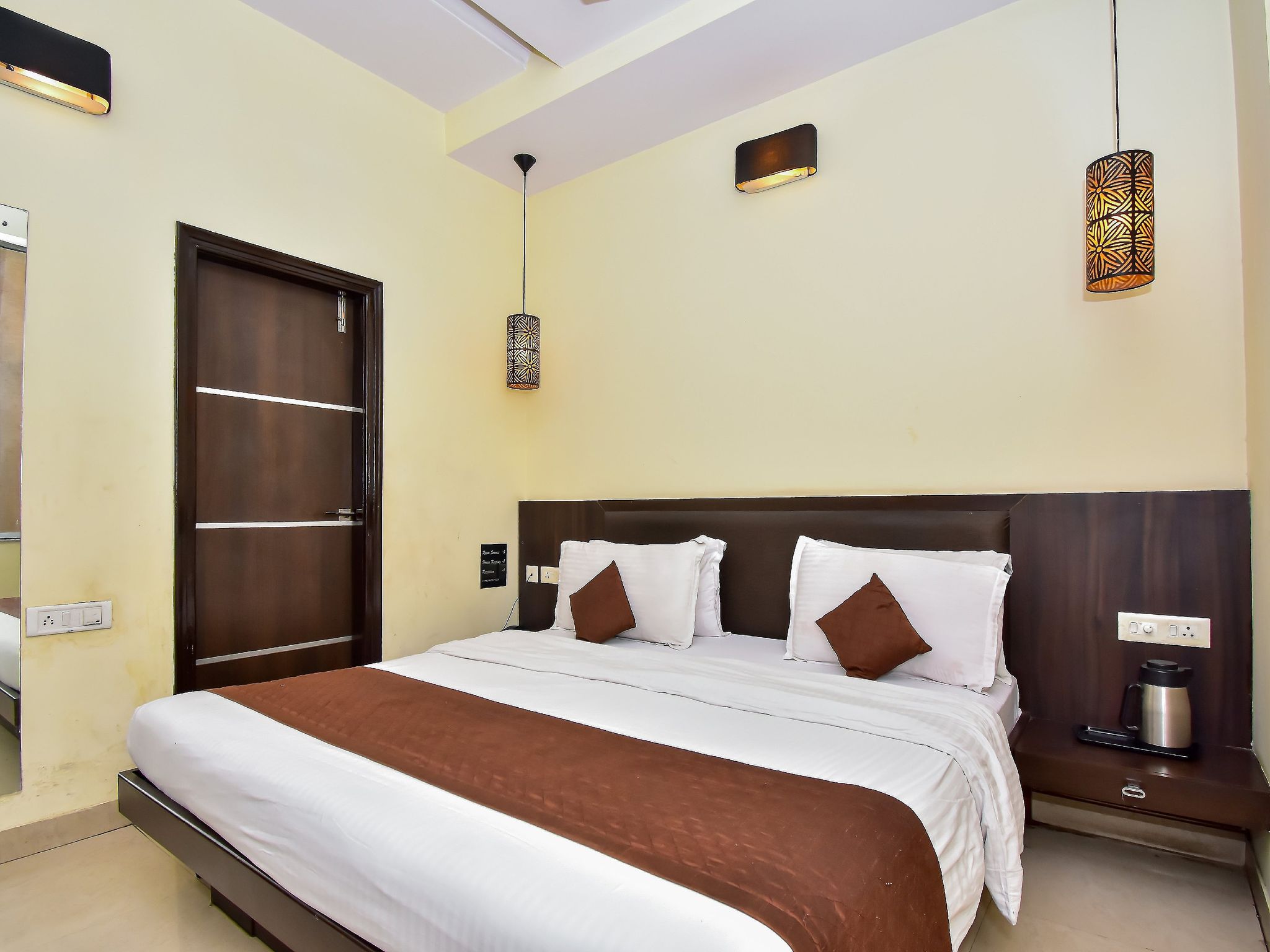 Hotel Avana Deluxe Room 7