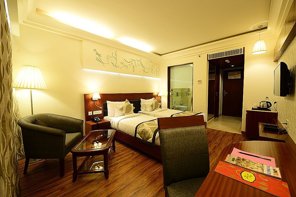 Hotel Regent Grand Deluxe Double Room