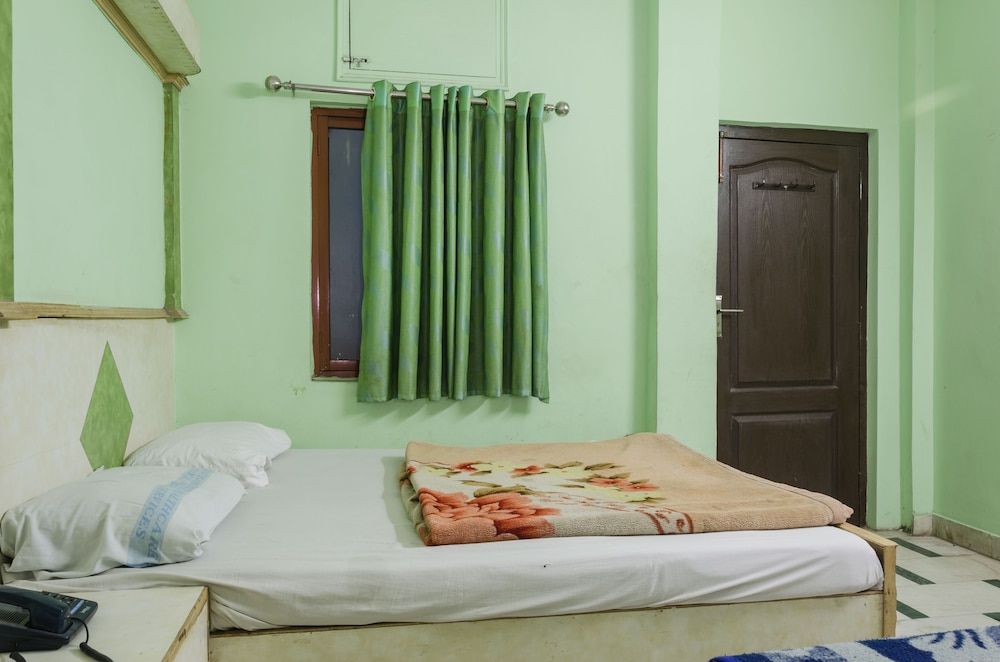 Hotel Neha Inn Standard Double Room (Non A/C)