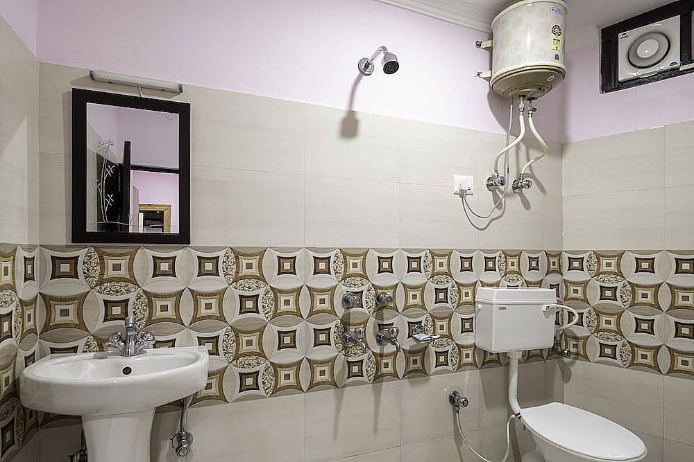 Hotel Mount View Deluxe Room (No View) 4