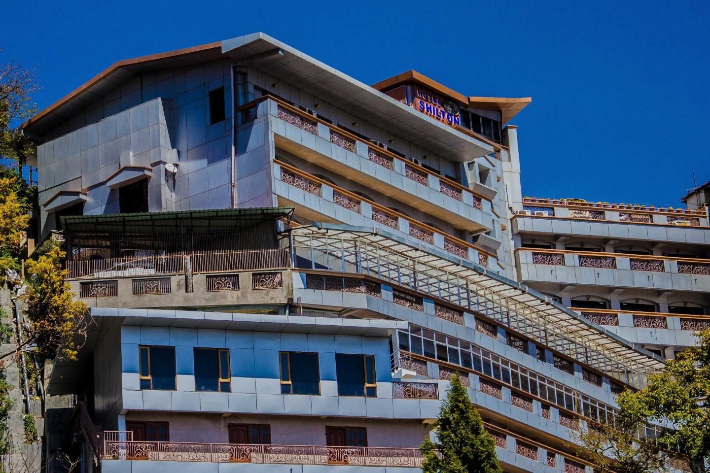 undefined Hotel Shilton 8