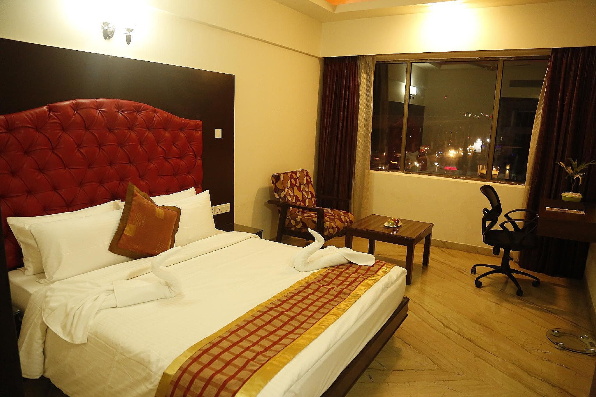 The Fern Residency - Yeshwanthpur Winter Green Room 5