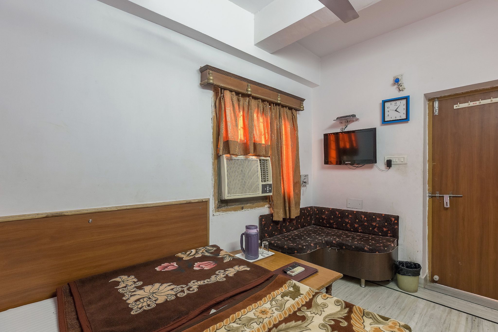 Hotel Udai Palace - Centrally located Budget Family Stay Small Standard Room 5