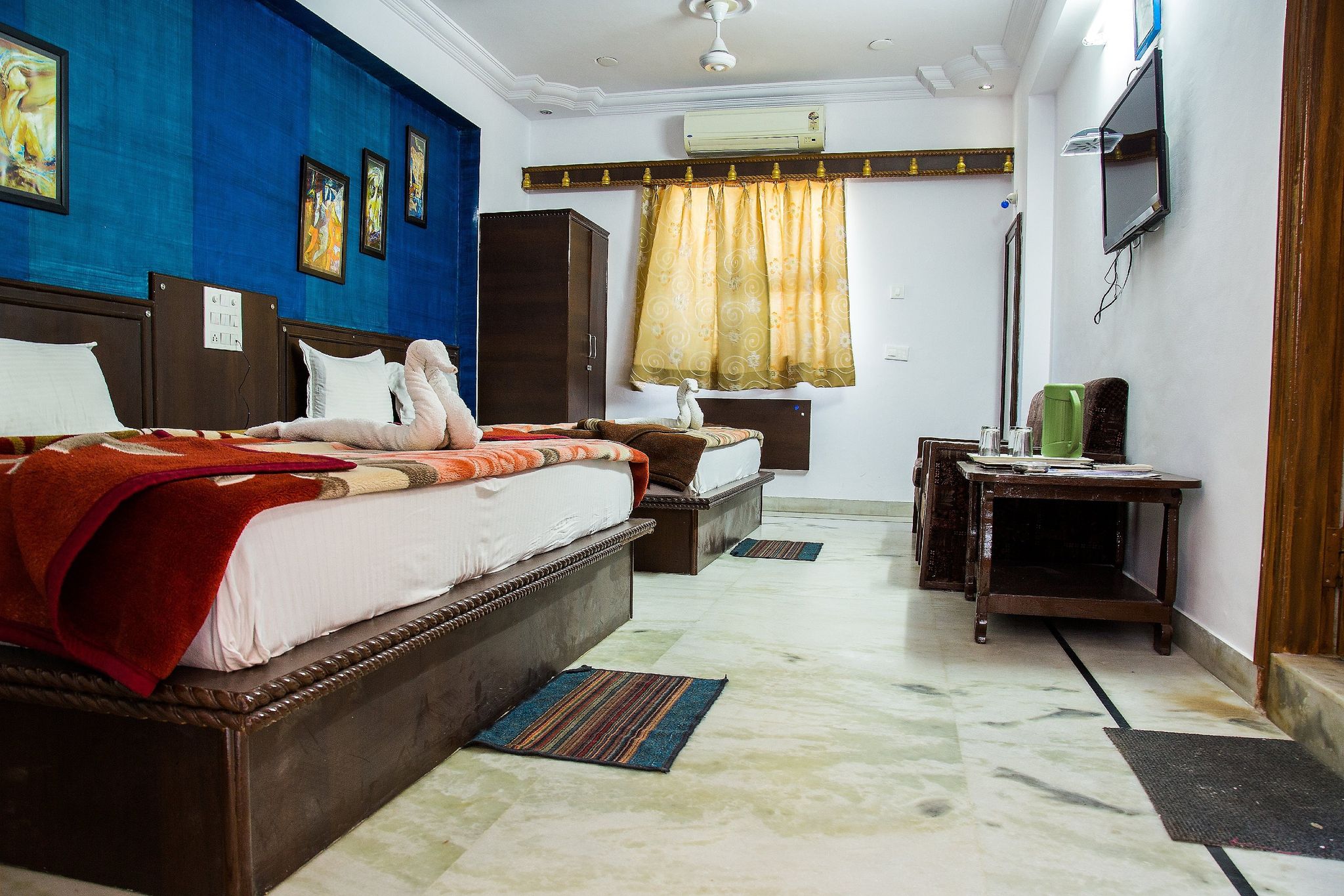 Family Room (4 Adults)