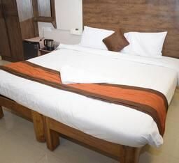 Ramana Residency Pondicherry Standard Room 7