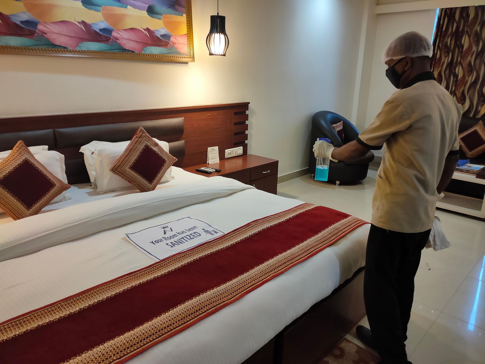 Hotel AVN Grand Premium Room