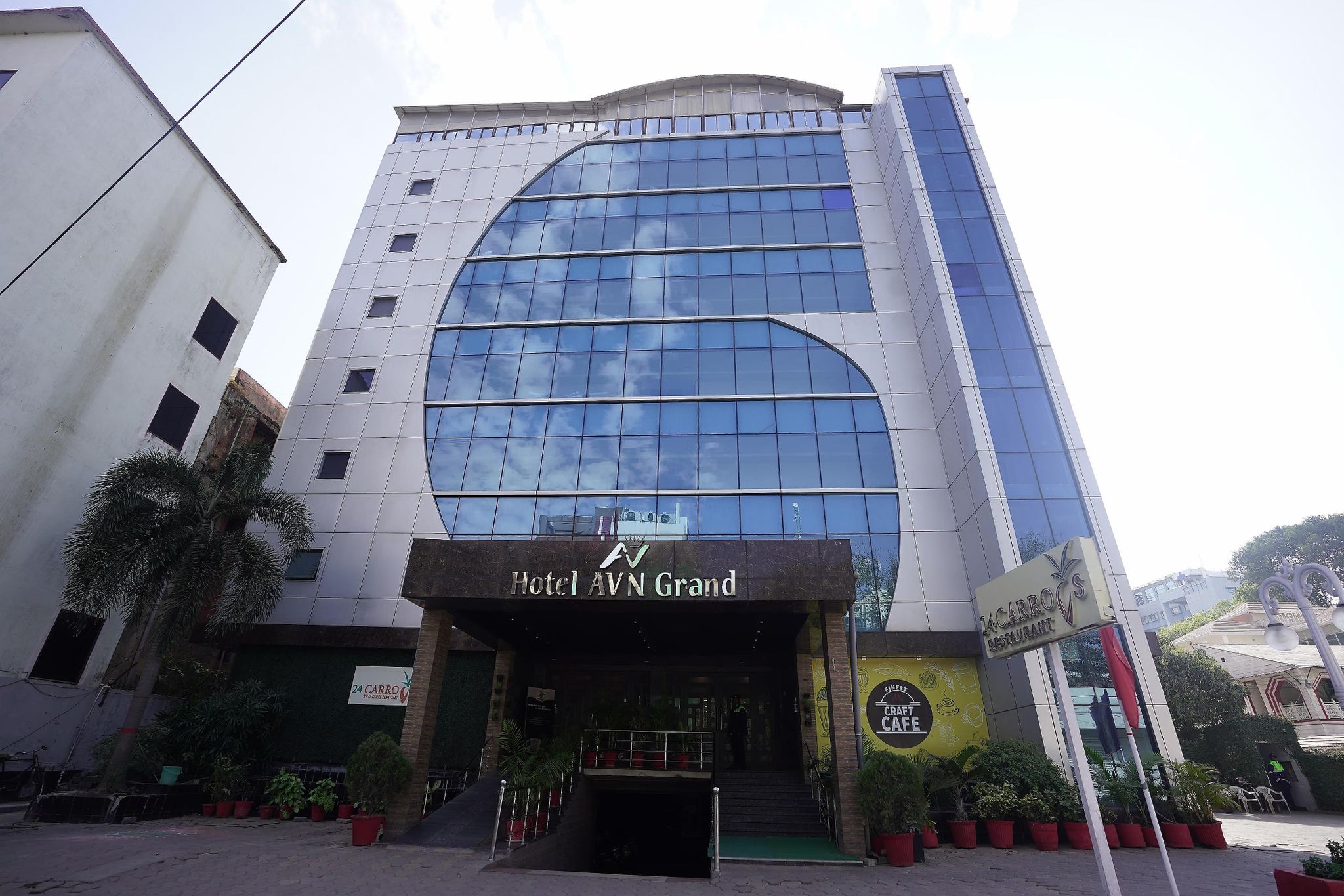 undefined Hotel AVN Grand 6