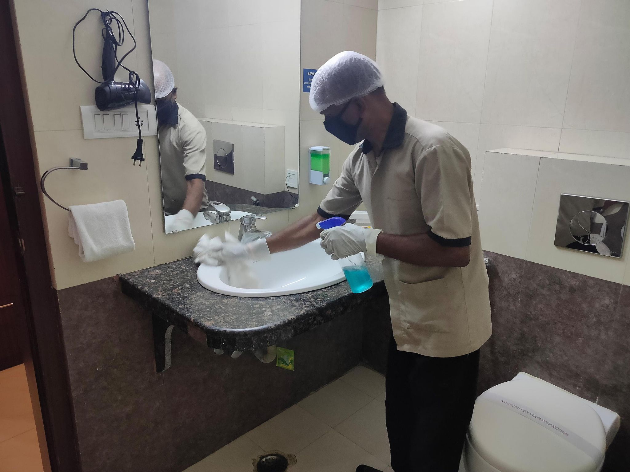 Hotel AVN Grand Premium Room 3