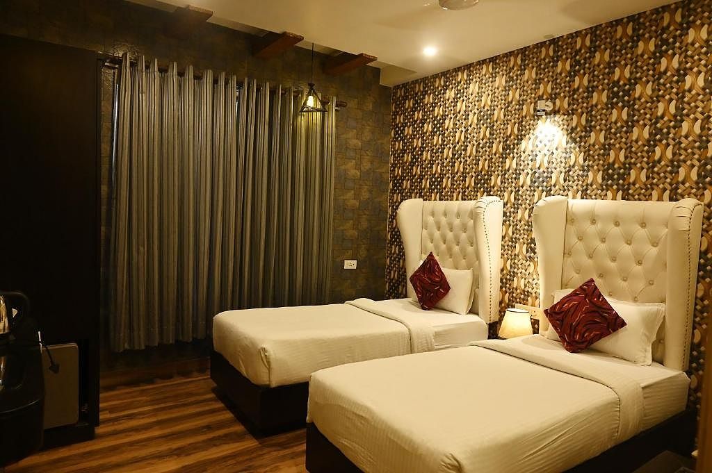 undefined Hotel Heritage Inn 10