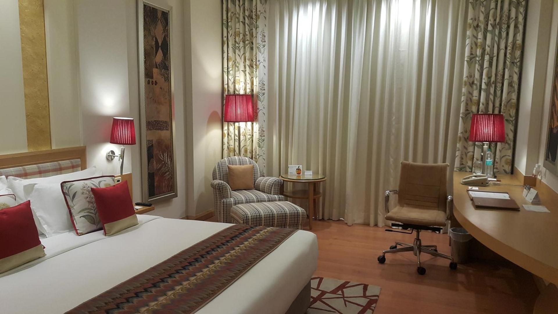 Radisson Noida Deluxe Room 4