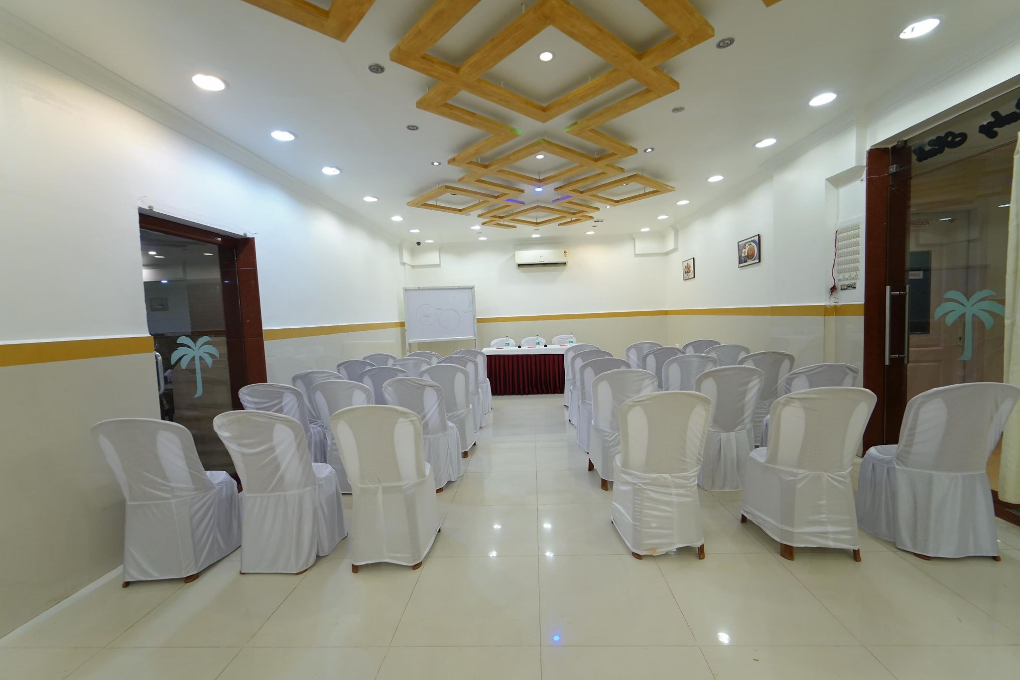 undefined Hotel Palmyra Grand Inn 9