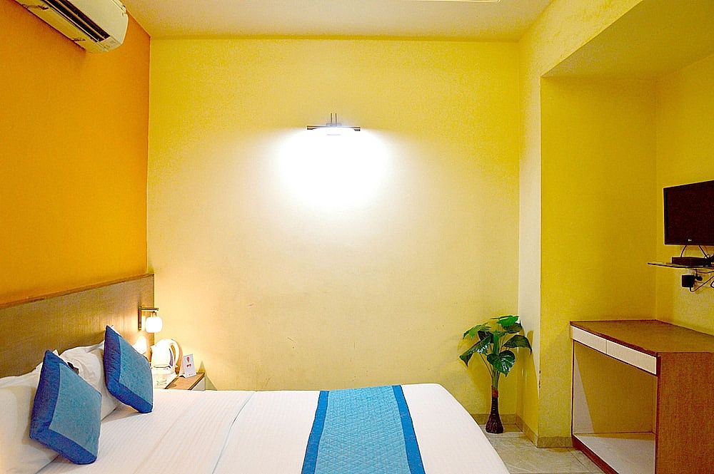 Hotel Marc Inn Deluxe Room 6