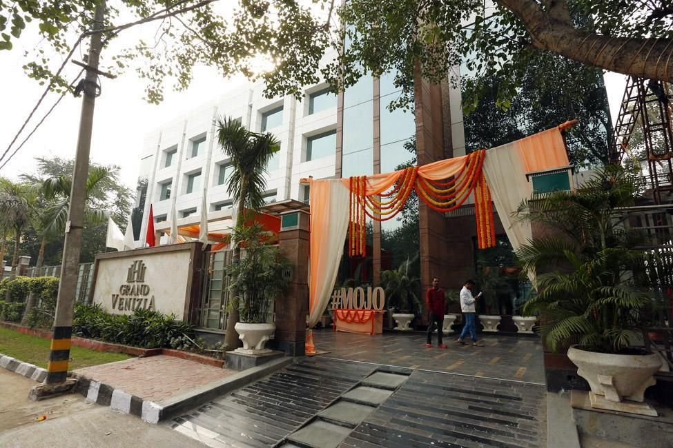 undefined Venizia Sarovar Portico 10