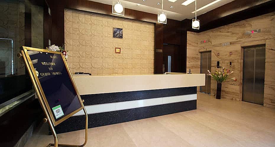 undefined Venizia Sarovar Portico 2