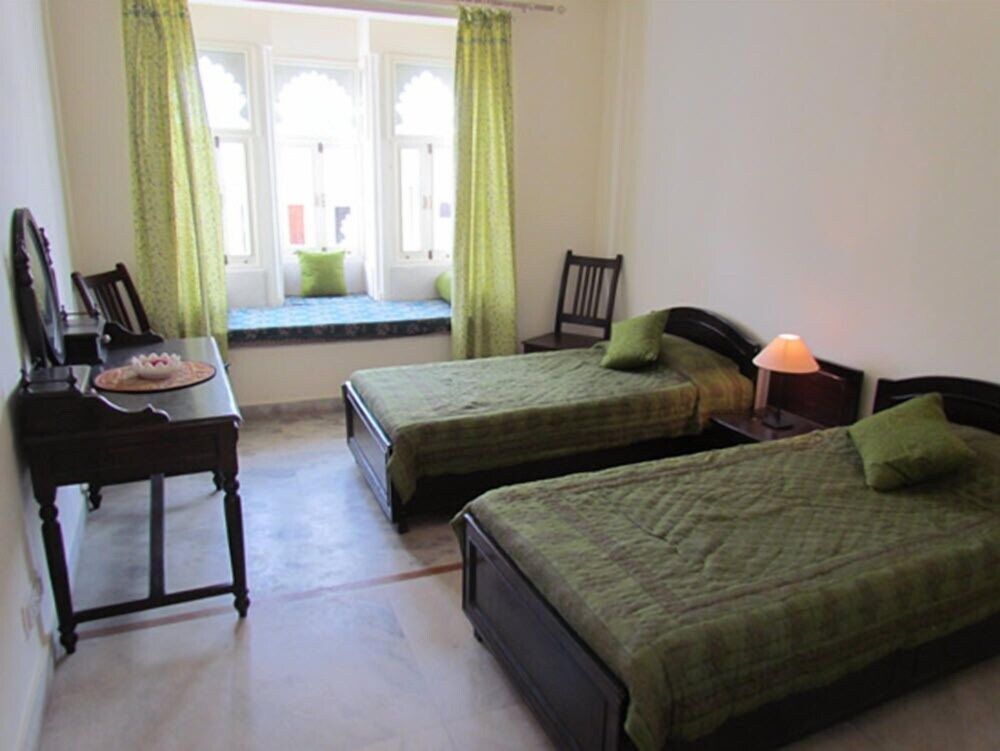 Hotel Pratap Bhawan Standard Room 4