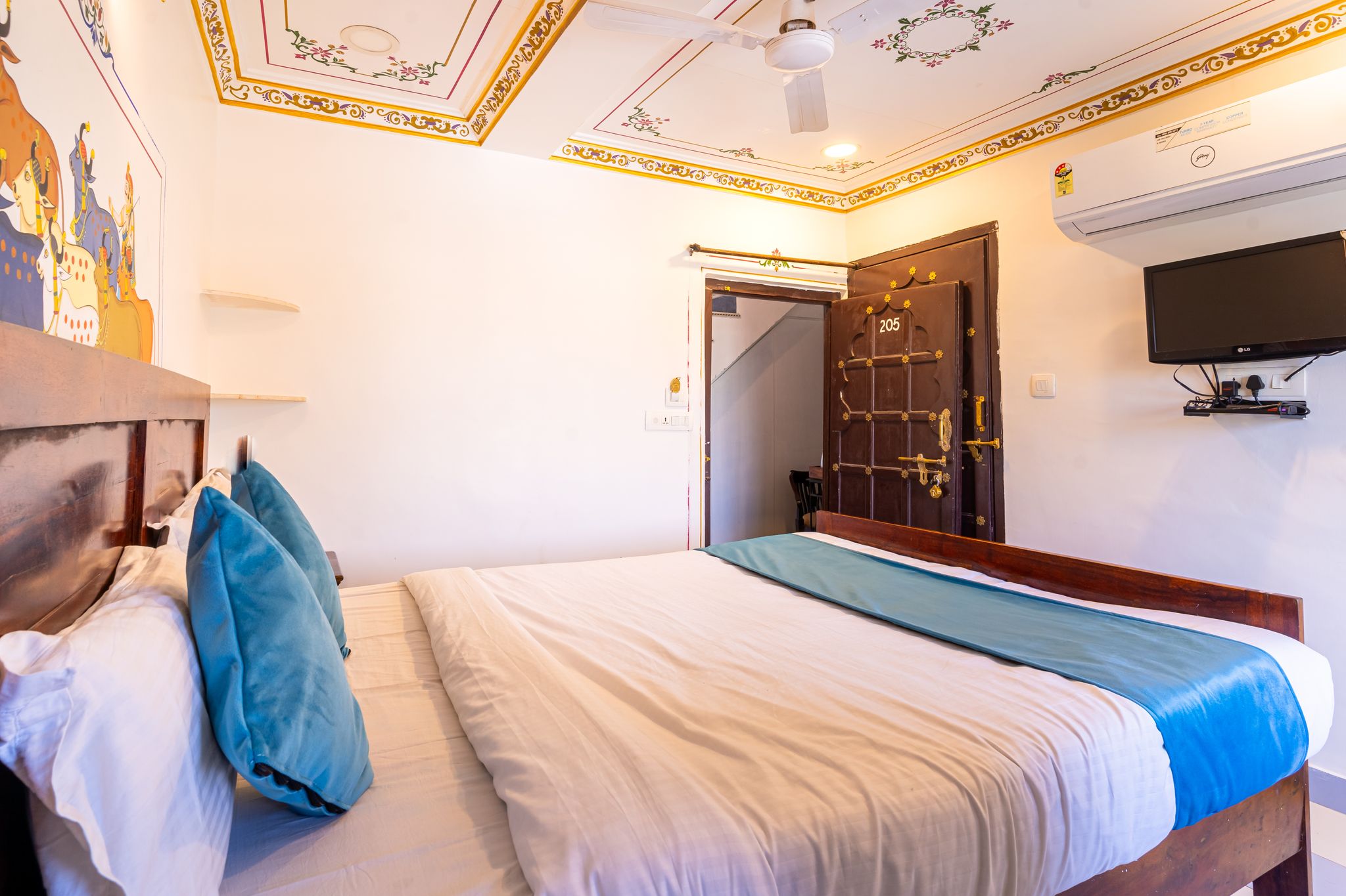 Standard Lake View Room