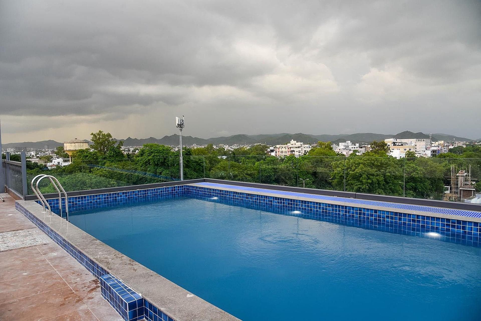 undefined Raghu Mahal Hotel 5