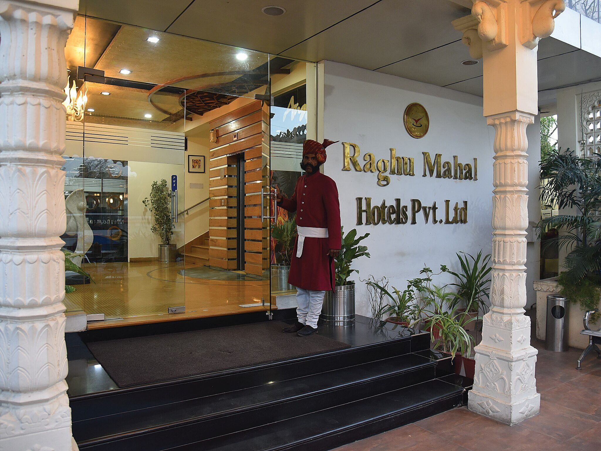 undefined Raghu Mahal Hotel 6